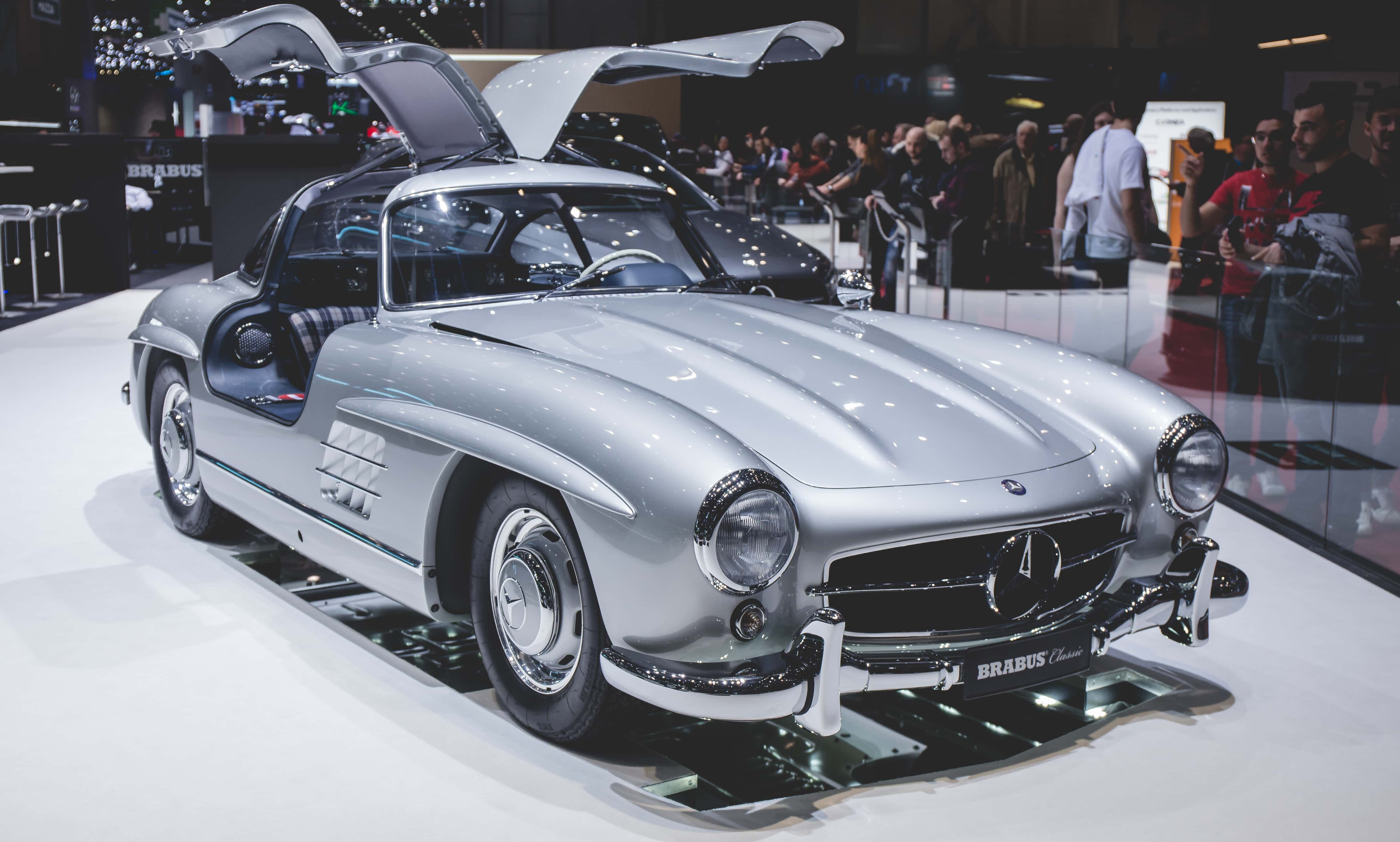 Mercedes-Benz 300 SL Линдси Фокс |  Гетти Изображения |  Фото Мартина Люси