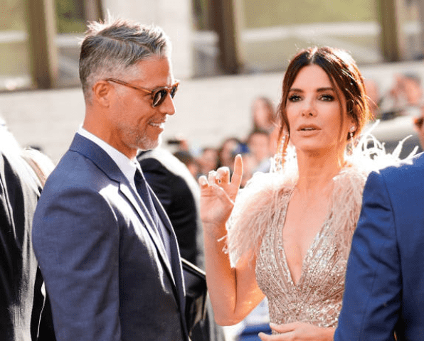 Sandra Bullock's Net Worth (2022): How Much She Made From Gravity, Speed,  Minions - Parade